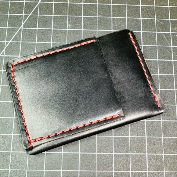 Ultra slim wallet minimalist leather card holder -black with red stitch - Picture 2 of 8
